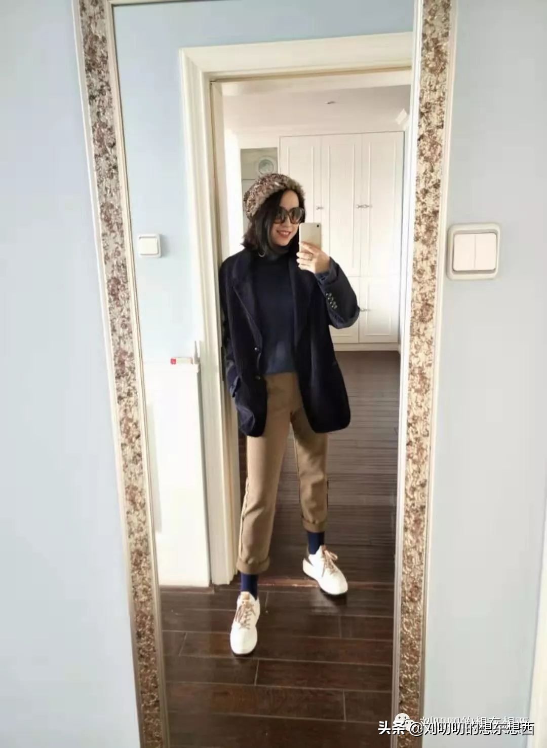 带帽子绿羊绒衫搭配什么外套,休闲装搭配冬款
