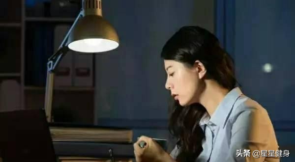 女人运动减肥怎样不让胸部变小,减肥怎么不让胸部变小