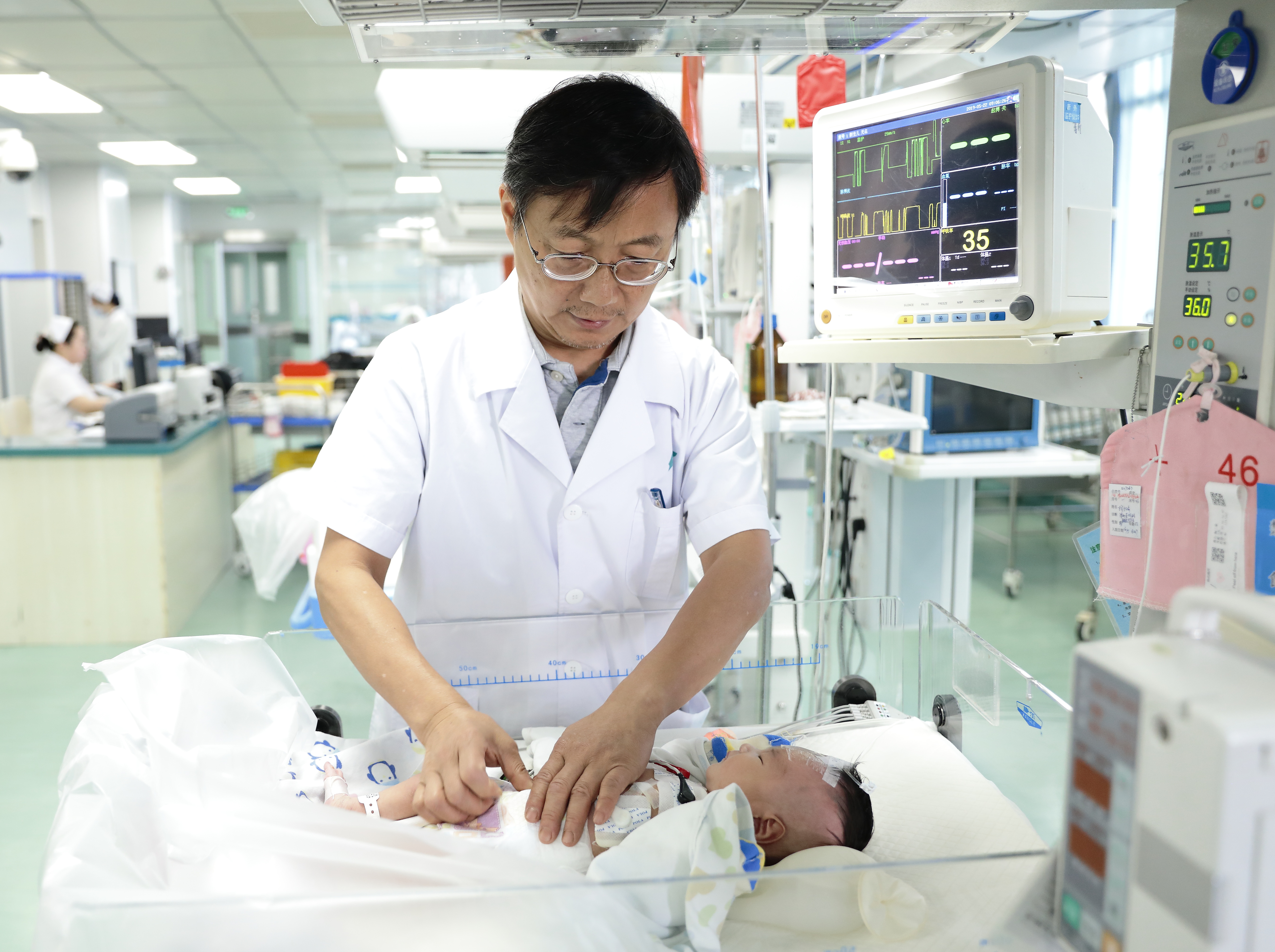 新生儿肠道畸形不能排便,婴儿肠畸形几个月发病