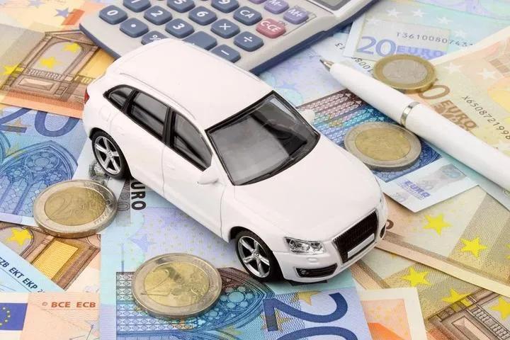 二手车分期金融会收哪些费用,二手车金融分期正规吗
