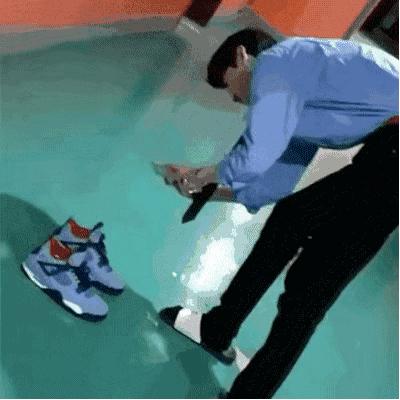 盘点白敬亭的私藏潮鞋,白敬亭收藏鞋子搞笑视频