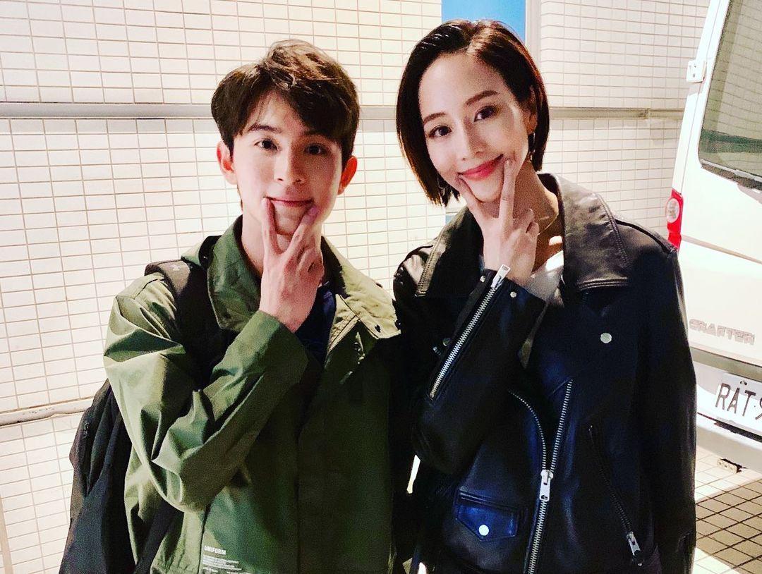 适合自然卷发质的短发造型,自然卷沙发短发造型