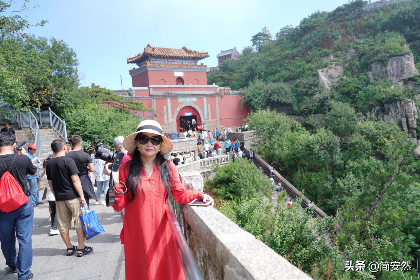 中国普通游客可以登顶的最高山,中国人必爬的十大名山