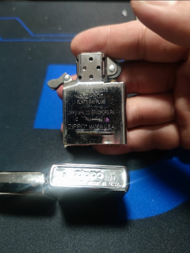 正品zippo内胆里有几块棉花,正品zippo内胆哪些小瑕疵是正常的