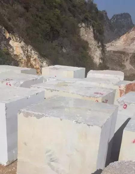 为什么大家选大理石瓷砖灰色,为什么人们喜欢大理石瓷砖