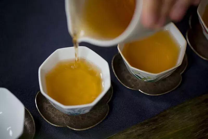 香入人心！这款易武玫瑰红每一道茶汤都是愉悦的感觉！