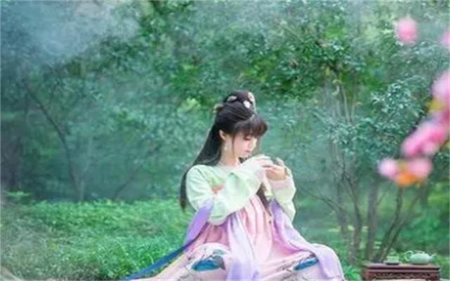 豆蔻之年是形容女性多少岁,豆蔻年华是不是指女子15岁的时候