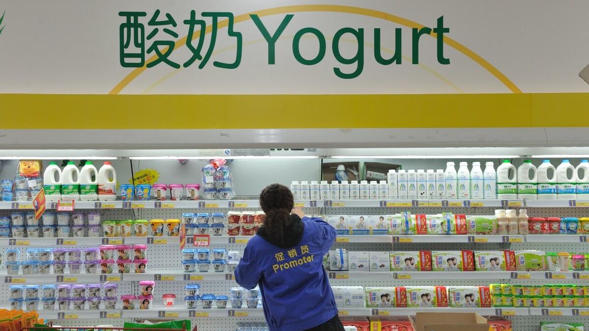 血脂高能喝酸奶吗什么时间喝最好,酸奶什么时间喝最好每天喝多少