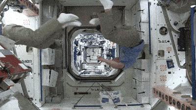 脖子疼枕高枕头舒服一点,打鼾者最舒服的枕头