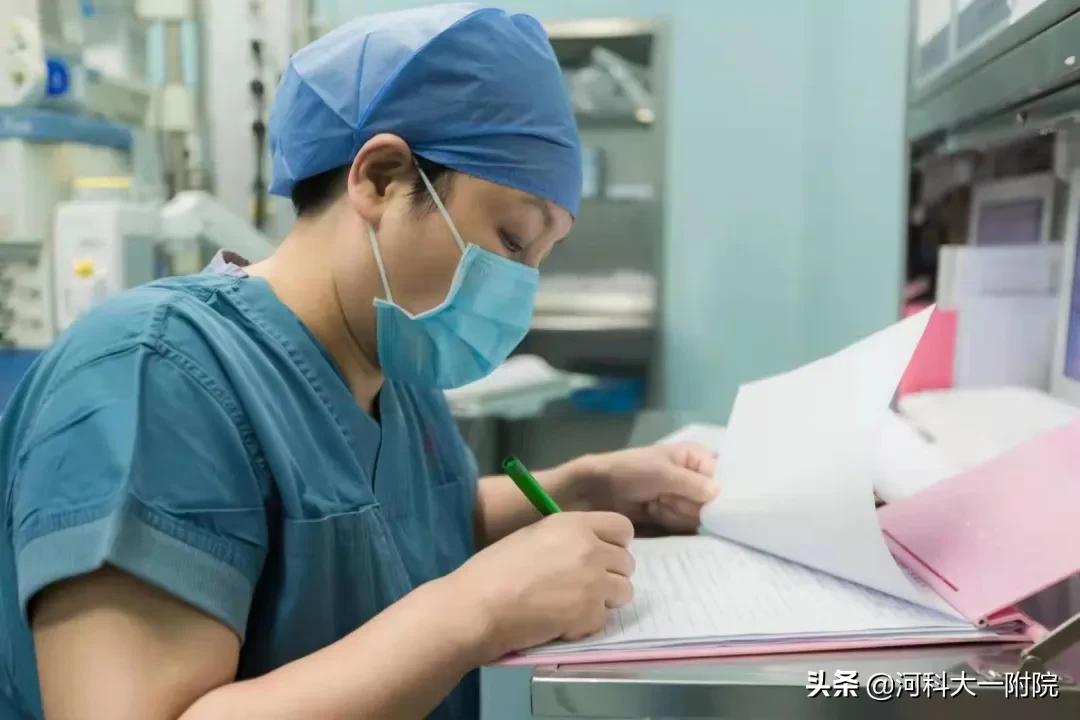 15岁女孩月经不正常检查什么,18岁少女没来例假去检查