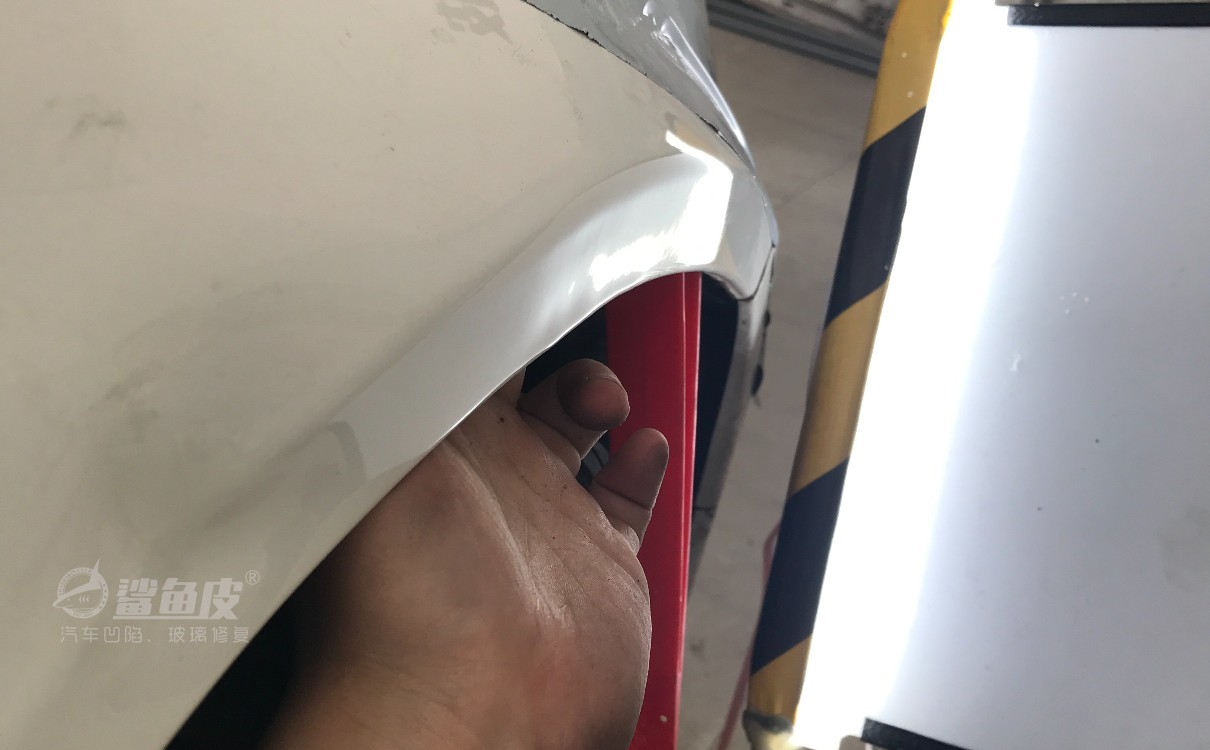 新车被撞凹陷怎么处理最好,新车撞了凹进去怎么办