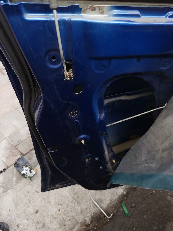 汽车遥控钥匙哪里修理,汽车遥控锁坏了哪里能换