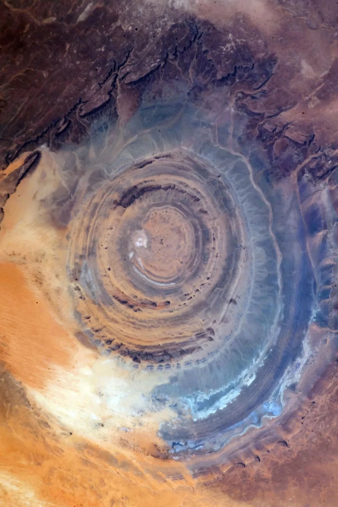 地球走向何处,地球南北极通往何处视频