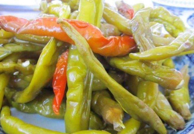 坛子辣椒腌制需要放水吗,不放水的腌制辣椒的方法