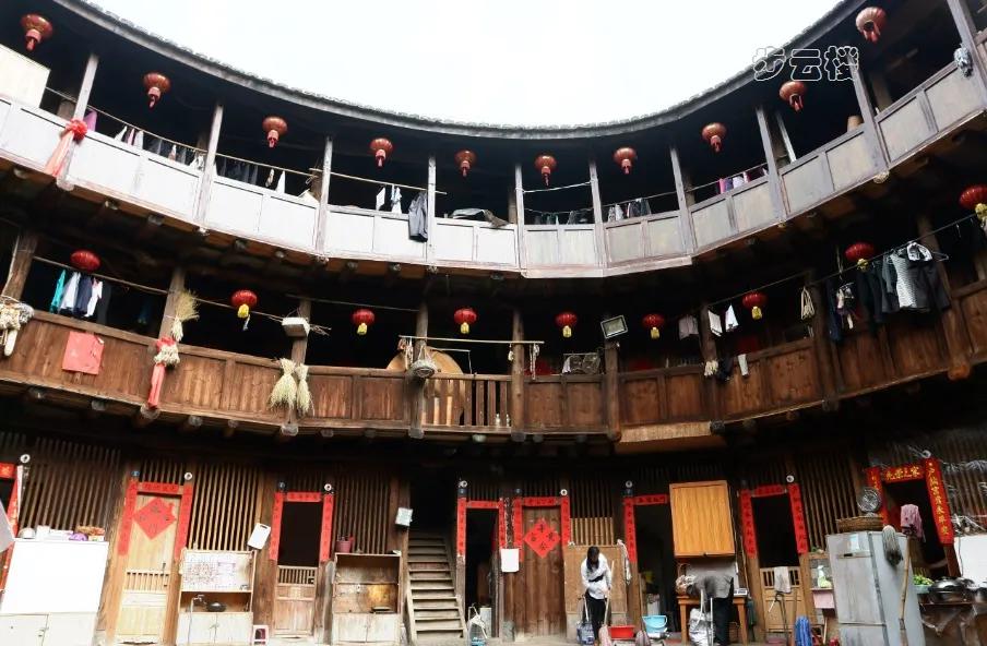 寻梦云水谣，探访福建南靖土楼，漫步厦门大学