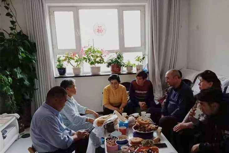 “鸡子”对“奇点”，惯性、对立统一、轮回，提示你宇宙的真相