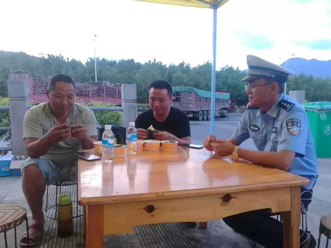 花街白天去还是晚上去,逛花街的好处和方法