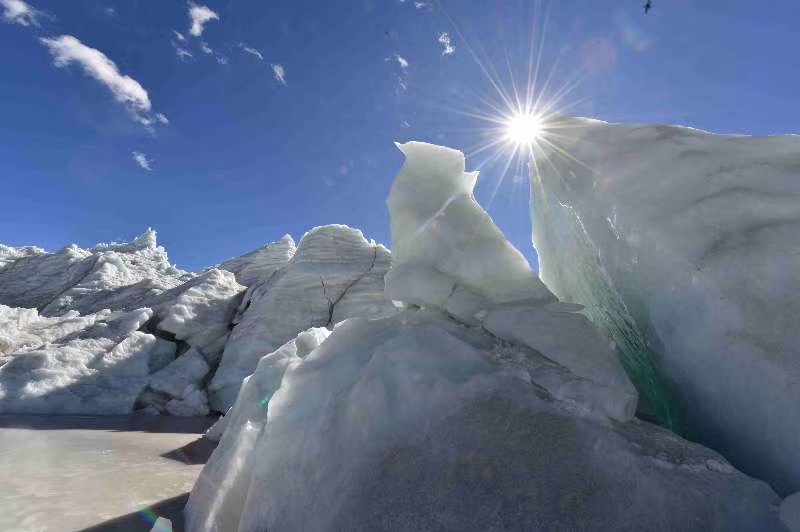 床车如何实现用热水,床车怎么解决用水问题