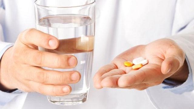 吃了10年抗精神病药，我真的不想吃药了，医生帮帮我吧！