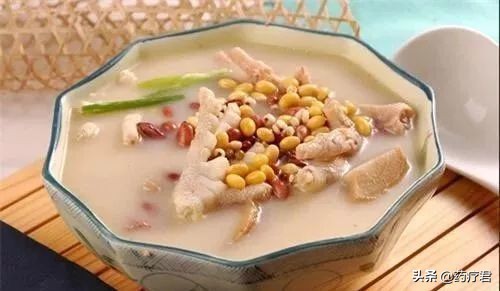 刚怀孕的孕妇喝什么汤好,怀孕了没胃口反胃吃什么好