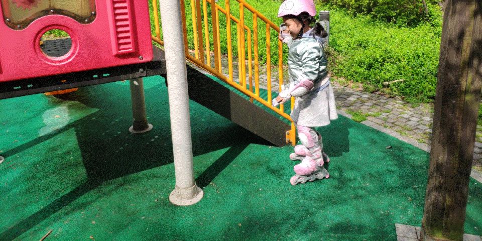 柒小佰儿童轮滑护具,柒小佰轮滑推荐