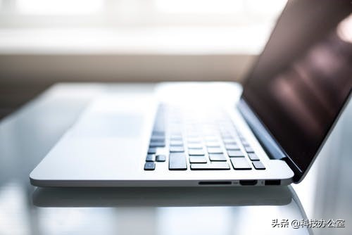怎样将百度下载的视频保存到u盘,怎样把手机里的视频转到u盘里