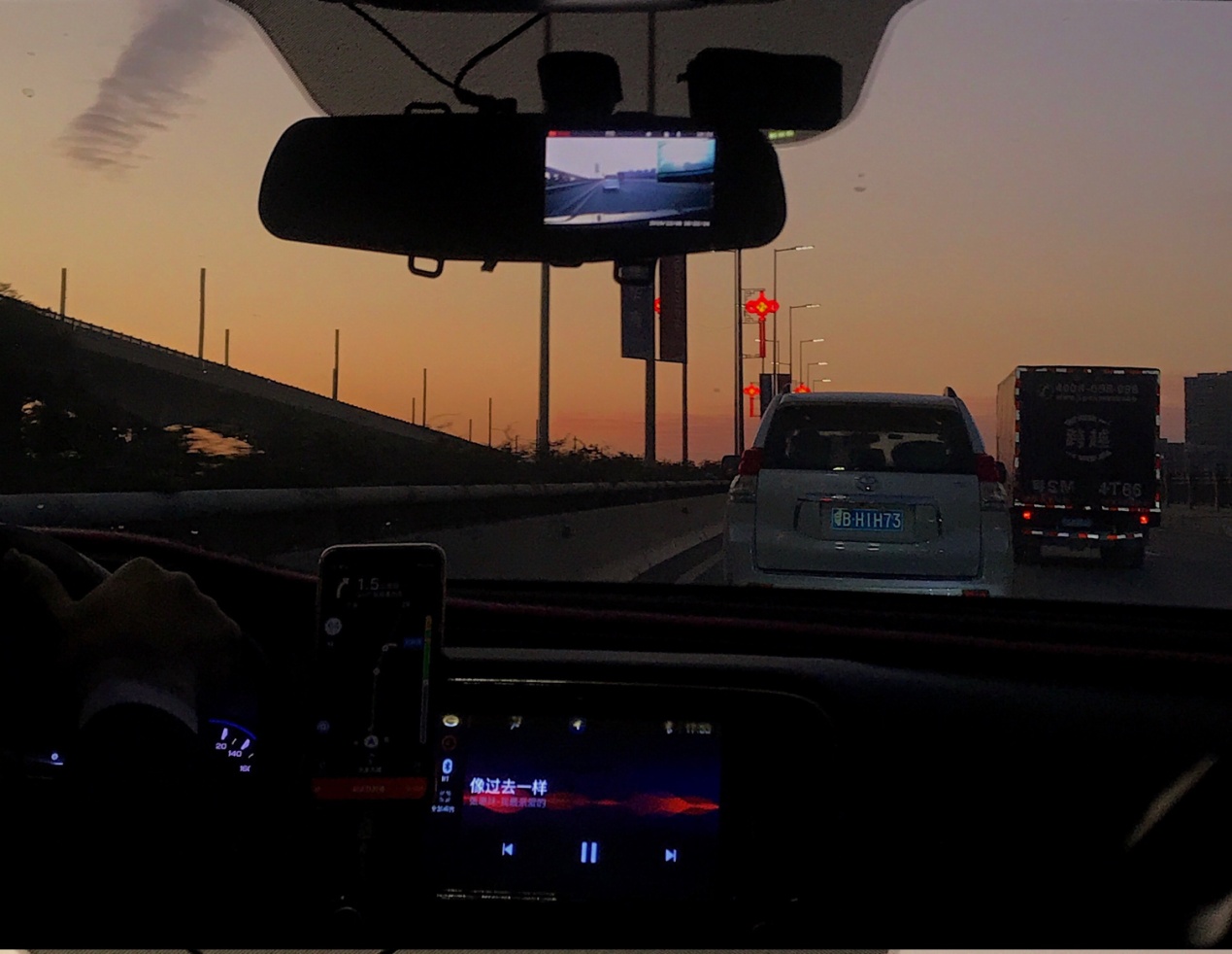 滴滴在厦门出新规定，兼职司机都在偷着乐，而全职司机不开心了