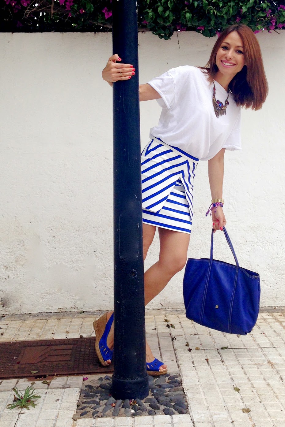 水兵衫也能这么好看，地中海国家设计的蓝白条纹女装