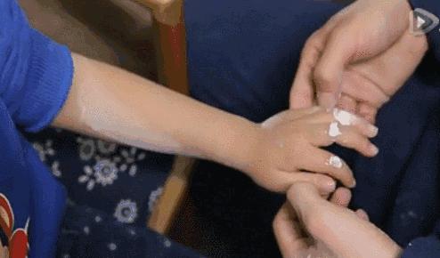 小儿推拿21种手法，轻松搞定几种常见病，动图来了，收藏好了