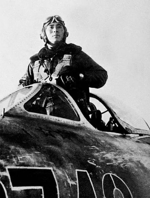 抗美援朝十大志愿军英雄名单,抗美援朝中志愿军十二位孤胆英雄