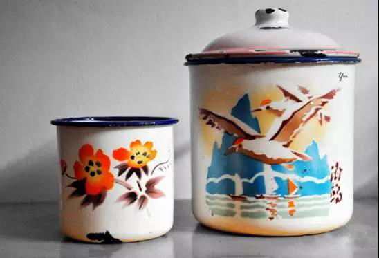 百炼钢花纹钢高锰钢的区别,百炼钢和千层钢的区别