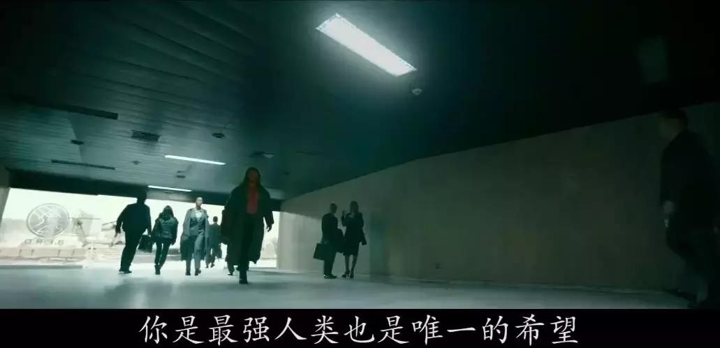 黑暗风格的超级英雄电影,适合迷茫时看的超级英雄电影