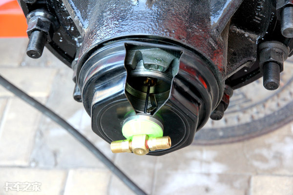 胎压监测能自动给轮胎充气吗,轮胎胎压怎样自己动手放气