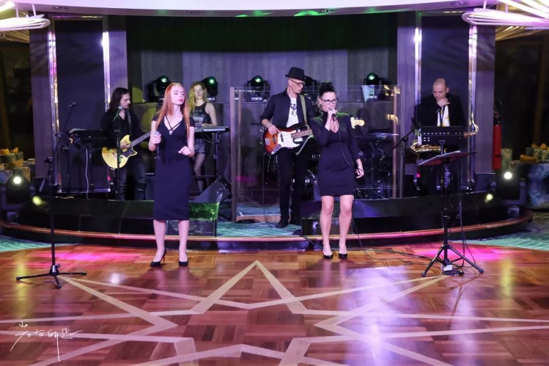 带着父母坐游轮到日本旅游,搭上邮轮去带着全家去旅行