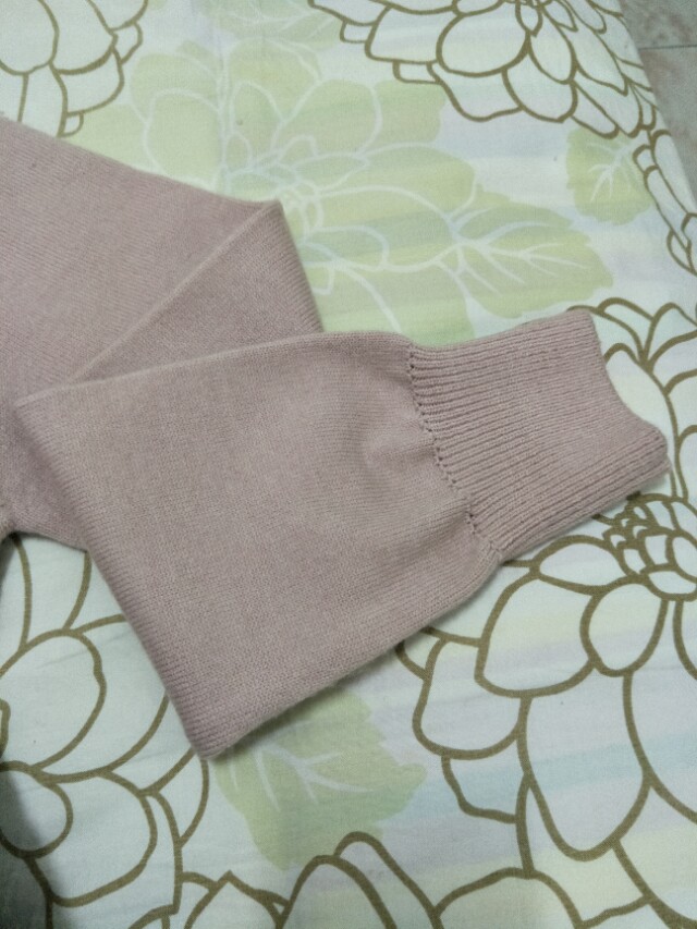 毛衣袖子洗长了怎么办,毛衣袖子长怎么弄好看