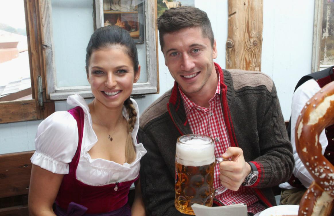 莱万足球经历,莱万传奇一生