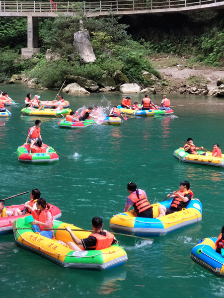 彭水阿依河旅游路线,重庆彭水阿依河漂流双人行攻略