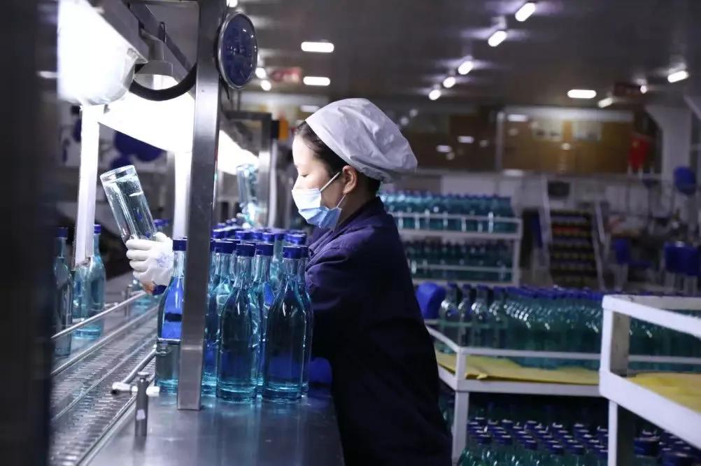 （独家首发）真的复工了！黄鹤楼酒三大基地恢复酿酒