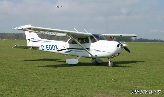 25式飞机,25排小型飞机哪个座位最好