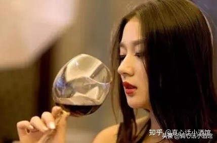 会喝酒的女生怎么夸,针对喝酒的女人你怎么看