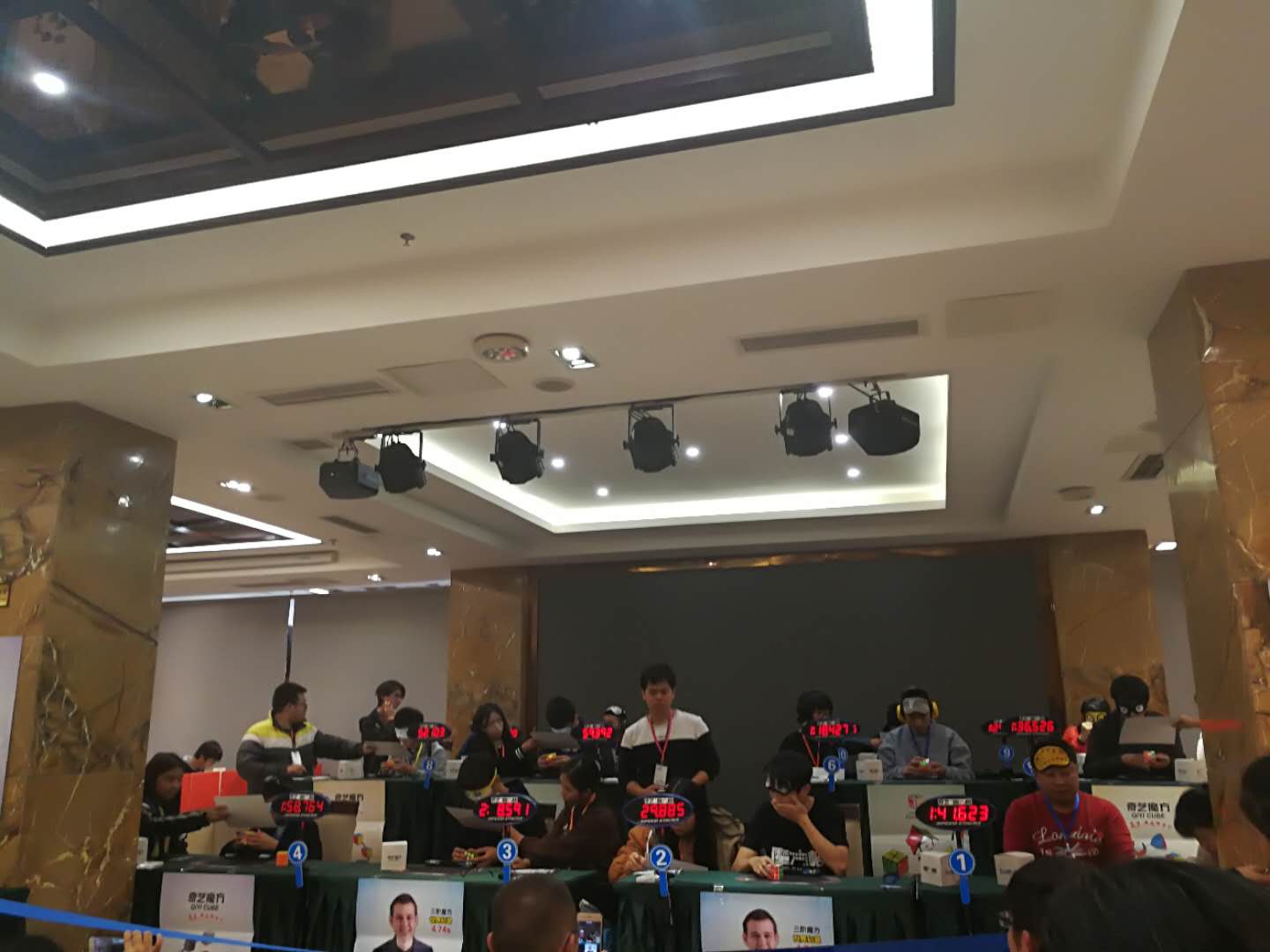 三阶魔方进阶公式一二两层,三阶魔方仅十秒的详细教程