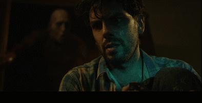 邻居天天半夜装修,邻居大半夜装修吓到了孩子