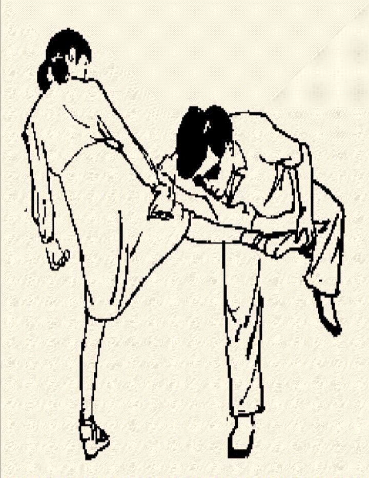 女子防身术有人摸你后脑勺怎么办,女子防身术抓手腕怎么挣脱和反击