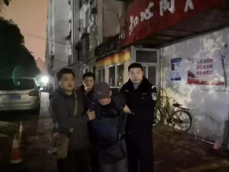 合肥警方凌晨突查娱乐会所,出动4000警力抓捕现场