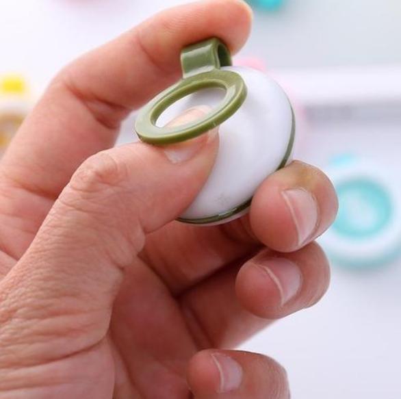 小孩上嘴唇突然肿成香肠嘴,小孩嘴巴突然肿大图片