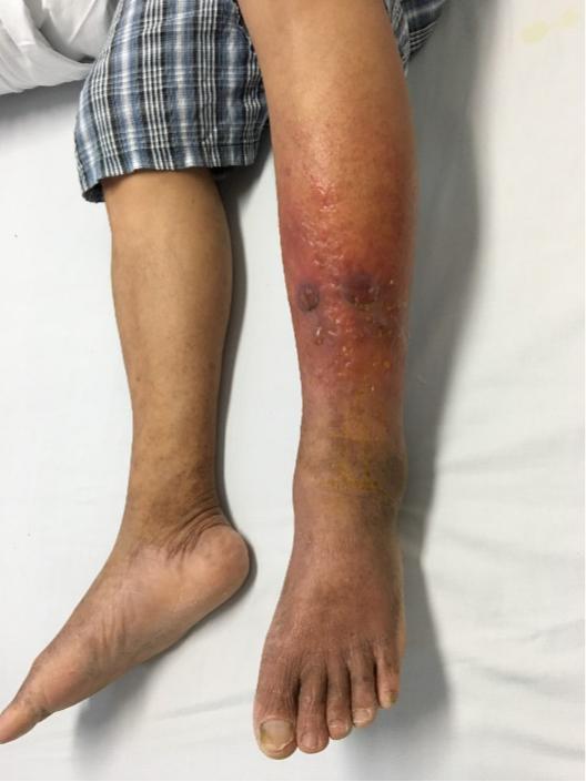 台风暴雨上下班关注安全,台风暴雨来袭出门在外关注安全