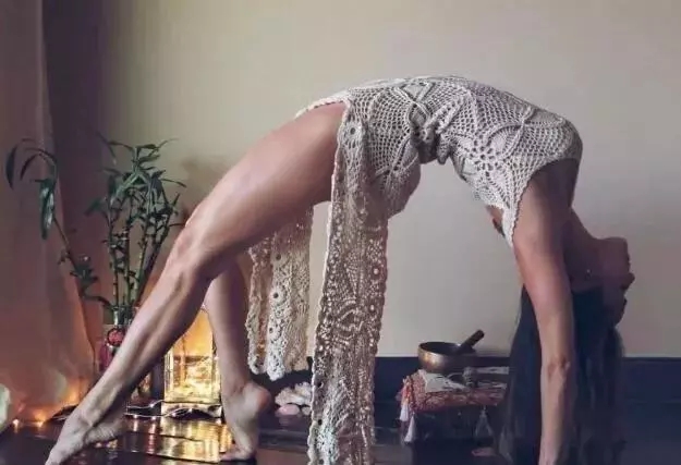 瑜伽腹股沟韧带拉伤如何按摩,拉伸腰腹的正确动作