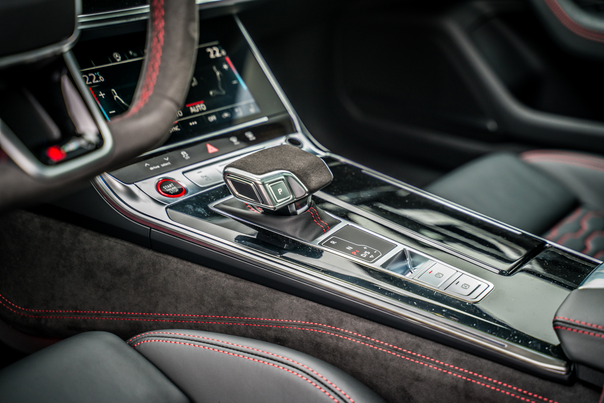 试驾奥迪rs6performance,弹弹车测评