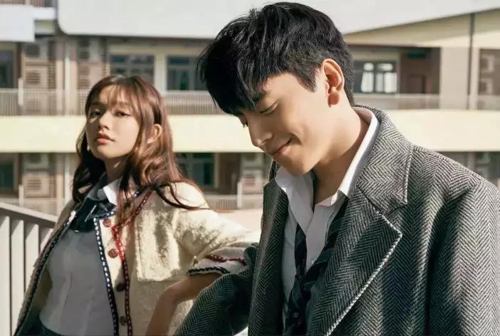 王大陆不笑的照片,王大陆帅不帅