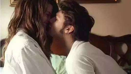 情人节查房被捉,七夕节和情侣约会被抓